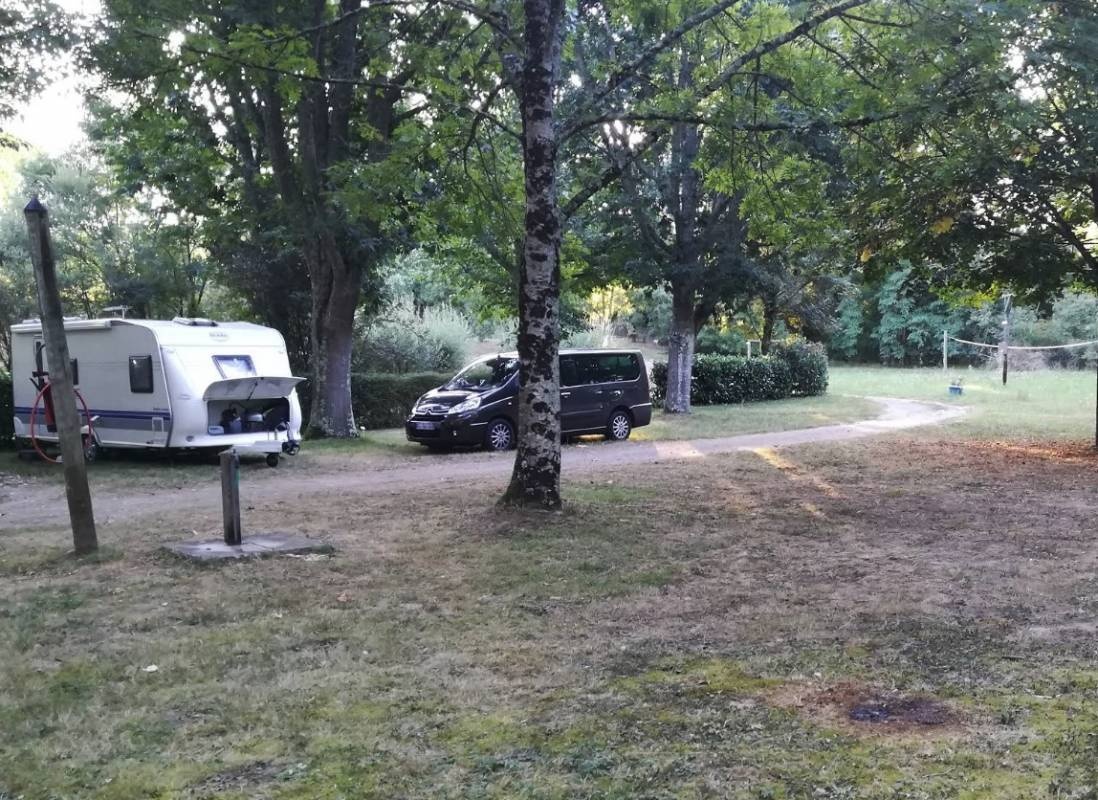 Camping GCU Le Menoux — Campingplats in Le Menoux
