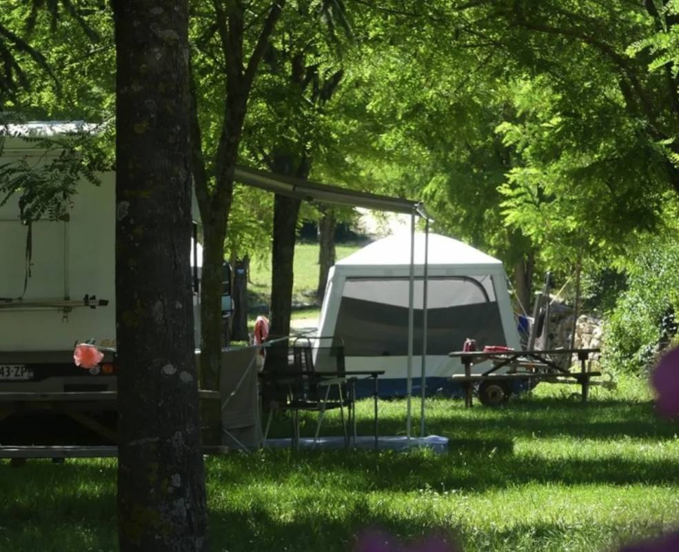 Camping la Résidence d'été *** — Campingplatz in Saint-Remèze
