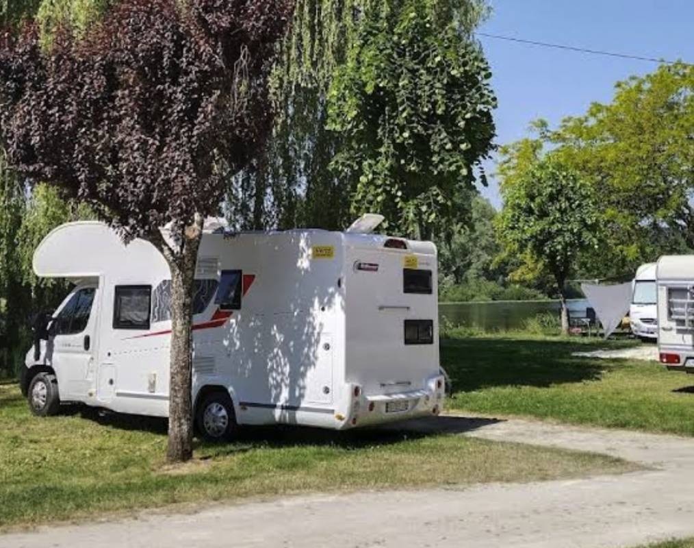 Camping Saône Jolie * — Campingplatz in Scey-sur-Saône-et-Saint-Albin