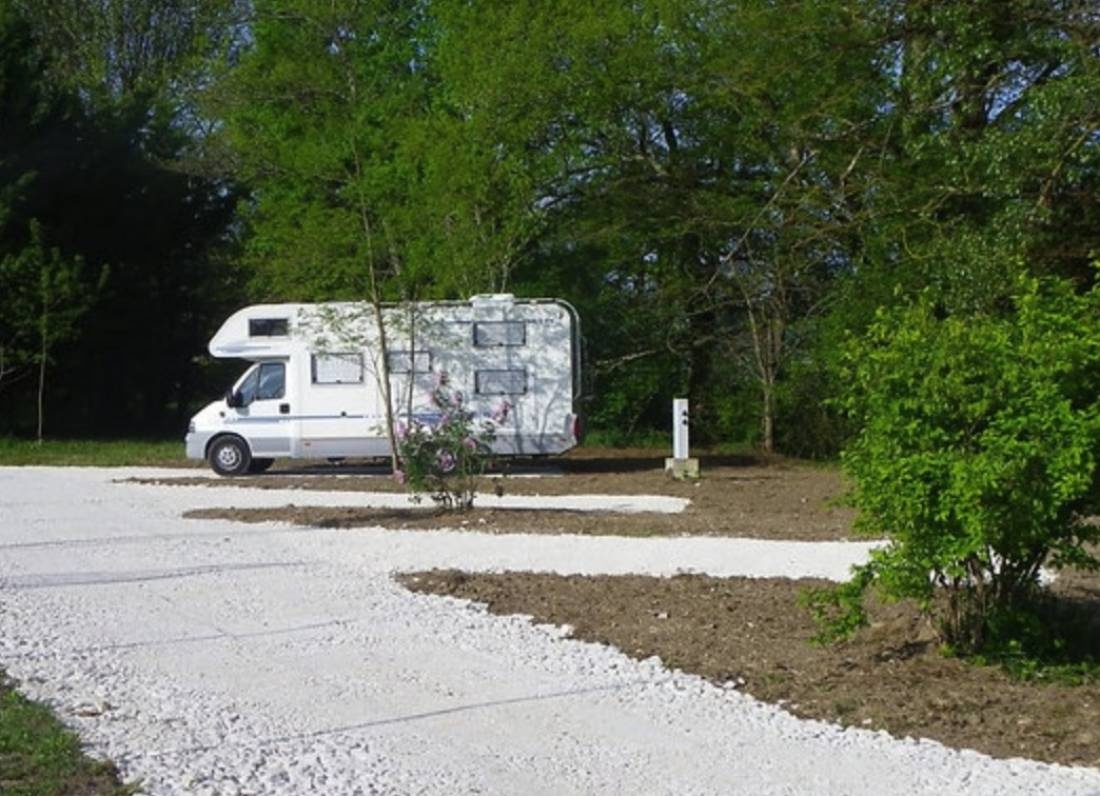 Camping Beauvillage *** — Kemping in Lauzerte