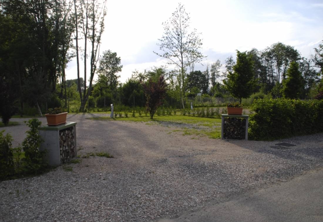 Camping Le Lac À Jojo — Campingplatz in Orcier