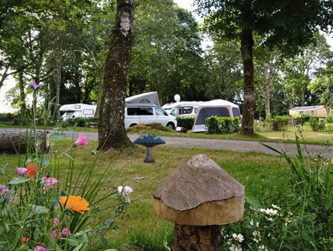 Camping Le Lac O Fées *** — Camping in Priziac