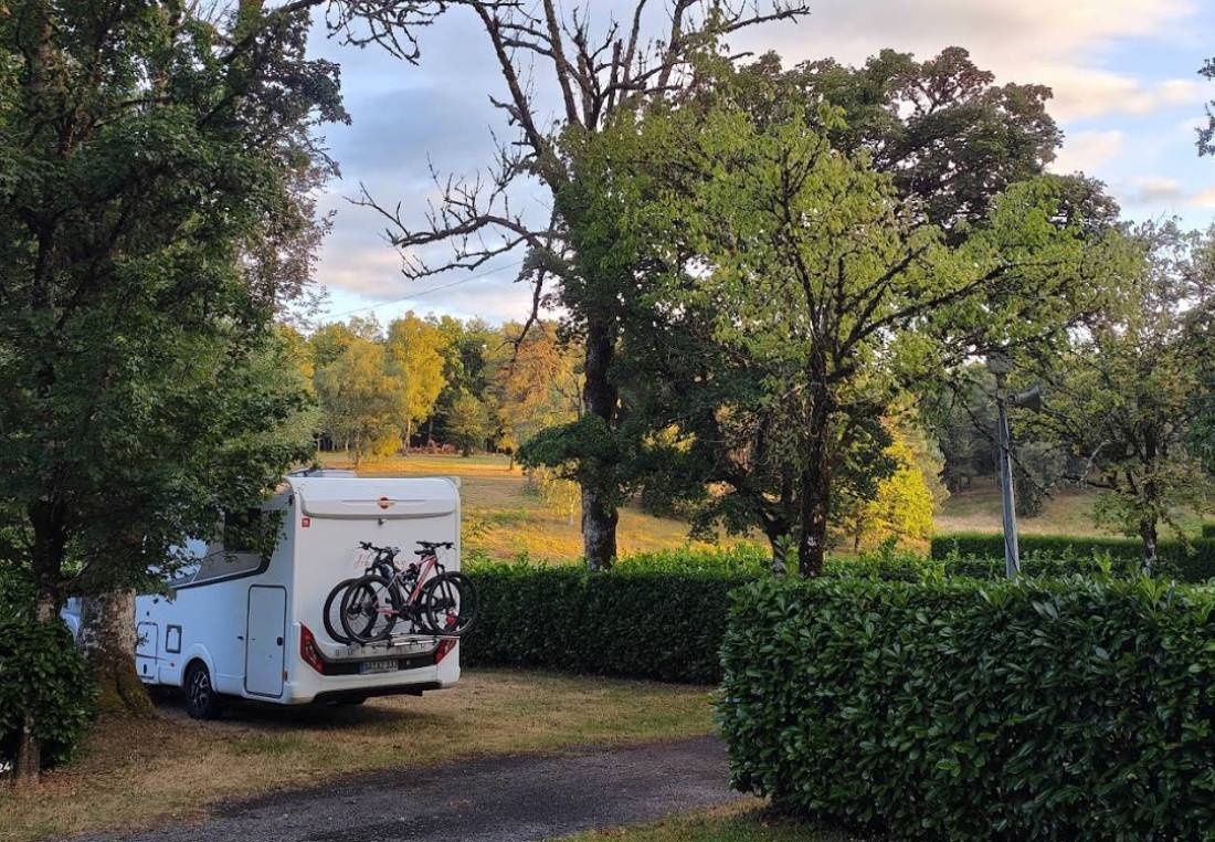 Camping municipal Les Bruyères ** — Camping in Auriac / Nouvelle-Aquitaine