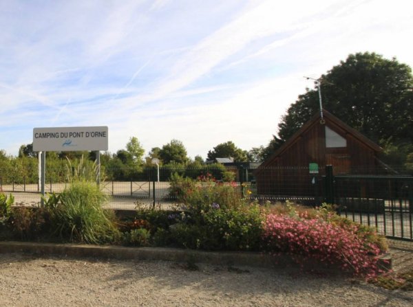 Camping Municipal Le Pont d'Orne — Photo 3