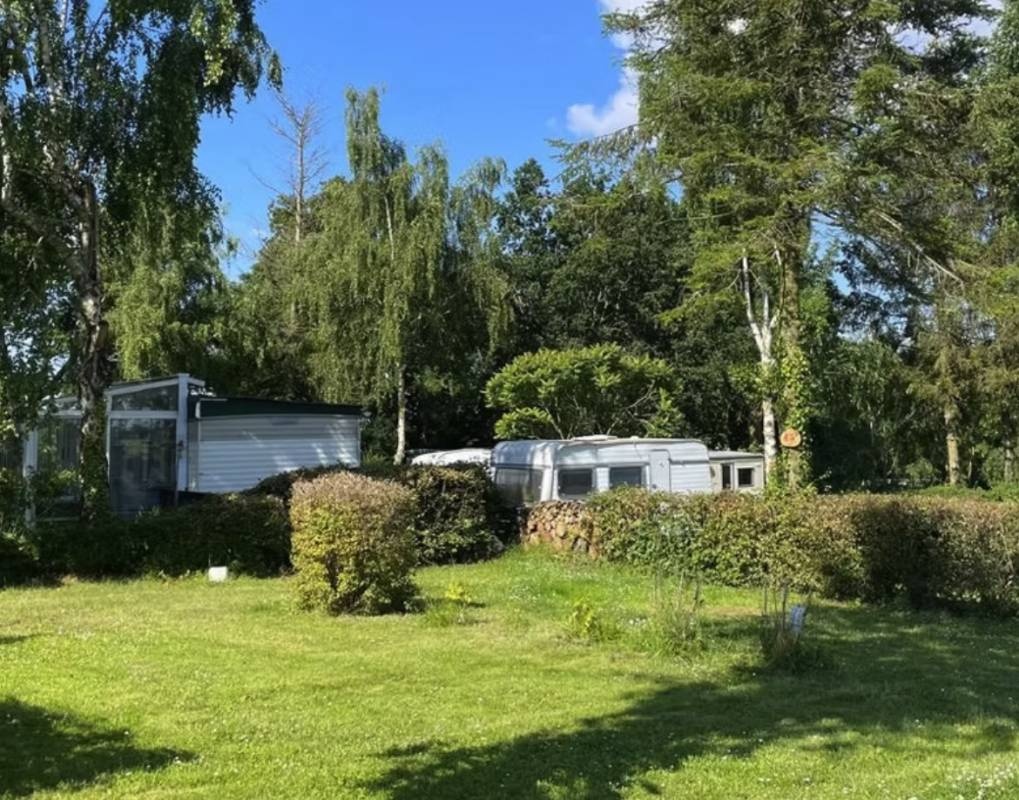 Camping aux Oiseaux — Campingplass in Montdidier / Hauts-de-France