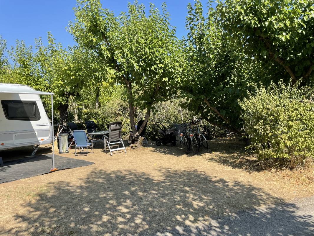 Camping Le Pradal *** — 露营地 in Les Vans / Auvergne-Rhône-Alpes