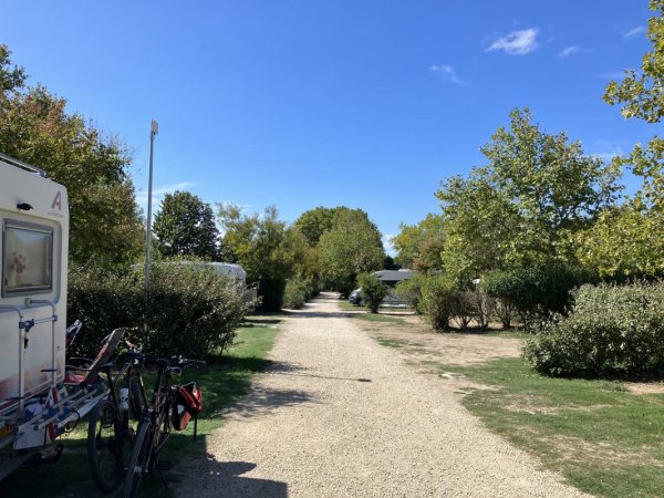 L'Arlésienne Camping *** — Photo 2