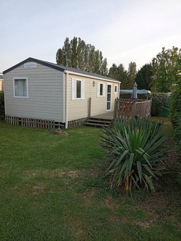 Recreation Groux — Kamp yeri in Mousseaux-sur-Seine