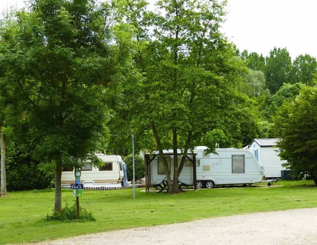 Caravan of Aulnaie *** — Kamp yeri in Dangu