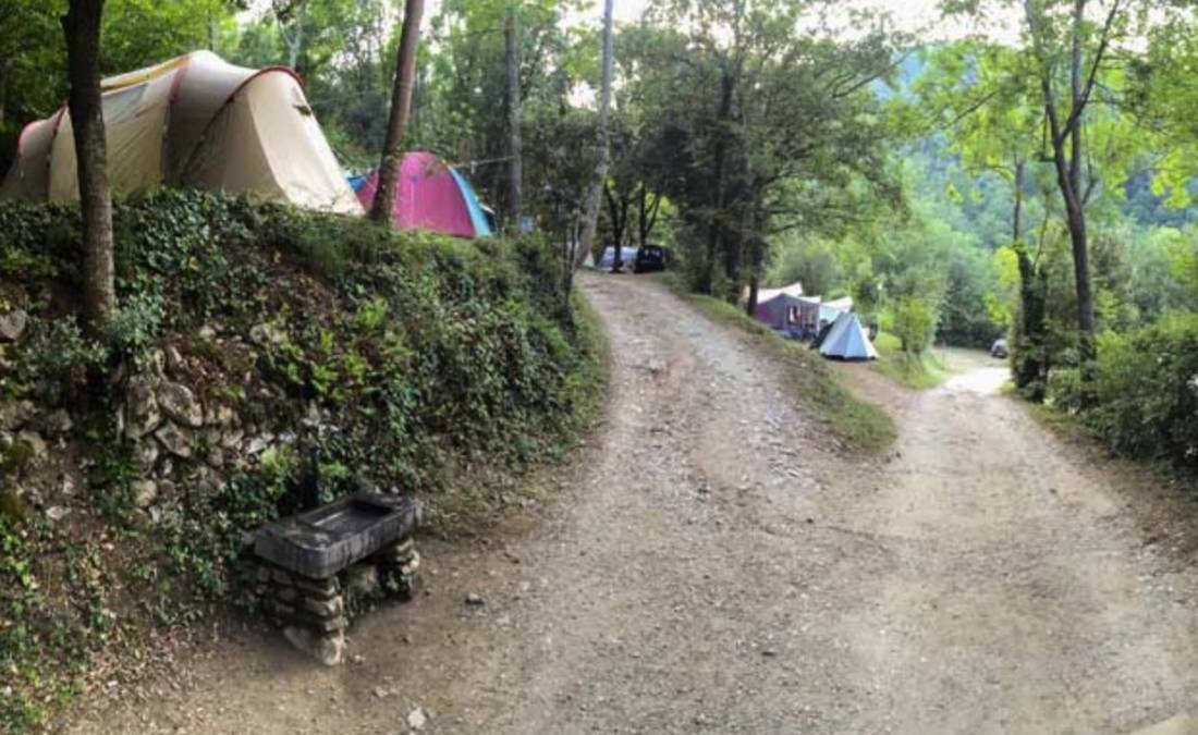 Camping Mas de la Balma * (Naturisten Camping) — Campingplats in Montbolo