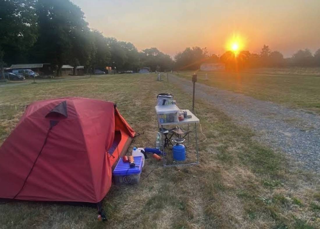 Camping OAKI *** — Sítio de acampamento in Mesnard-la-Barotière