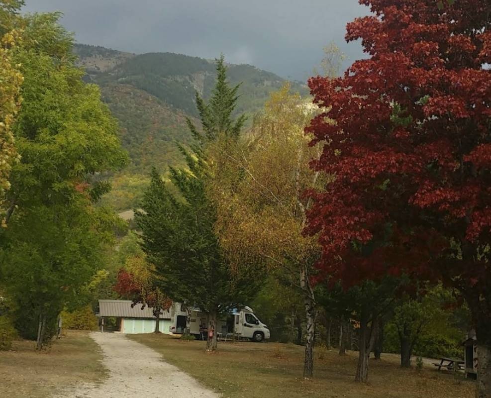 Camping L'adrech ** — Kamp yeri in La Mure-Argens