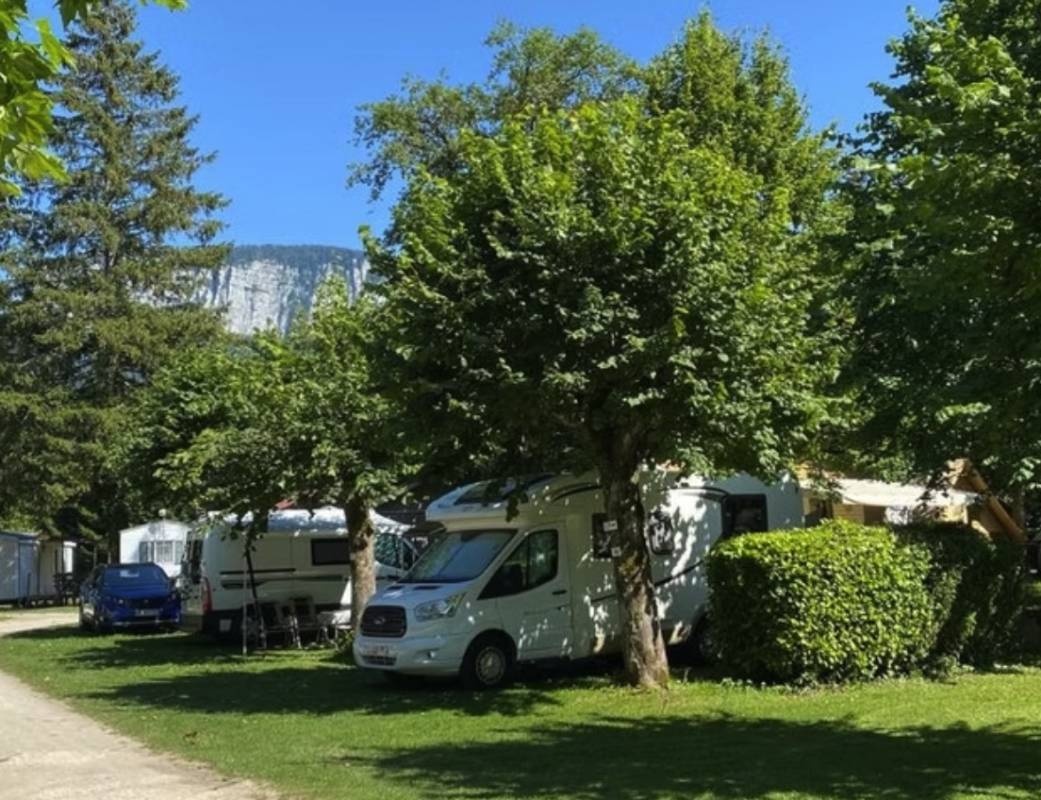 Camping l'Arc en Ciel *** — Camping in Entre-deux-Guiers