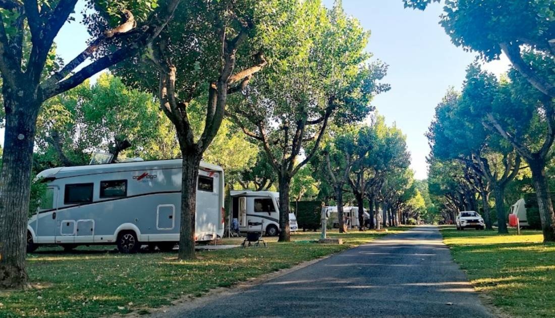 Camping l'Ardéchois ***** — Campingplass in Vallon-Pont-d'Arc