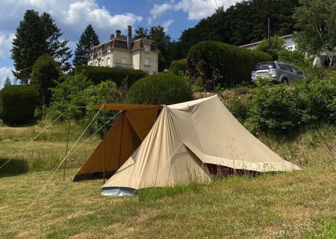 Camping du Château *** — Kemp in Granges-Aumontzey