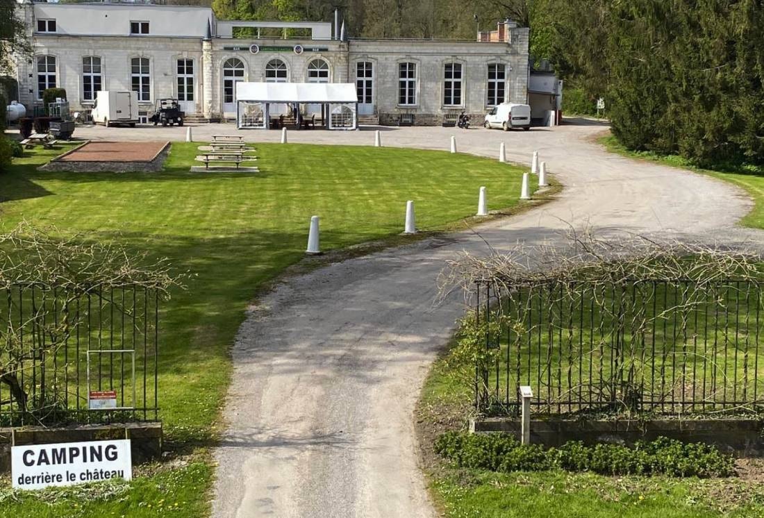 Camping di Chateau Équirre — Campingplatz in Équirre