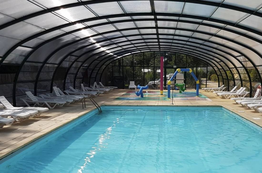 Camping Paradis Le Val De Trie **** — Sítio de acampamento in Moyenneville