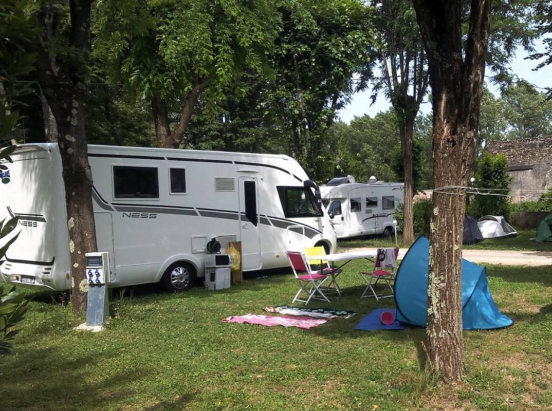 Camping Le Clos *** — Kemping in Saint-Ambroix 