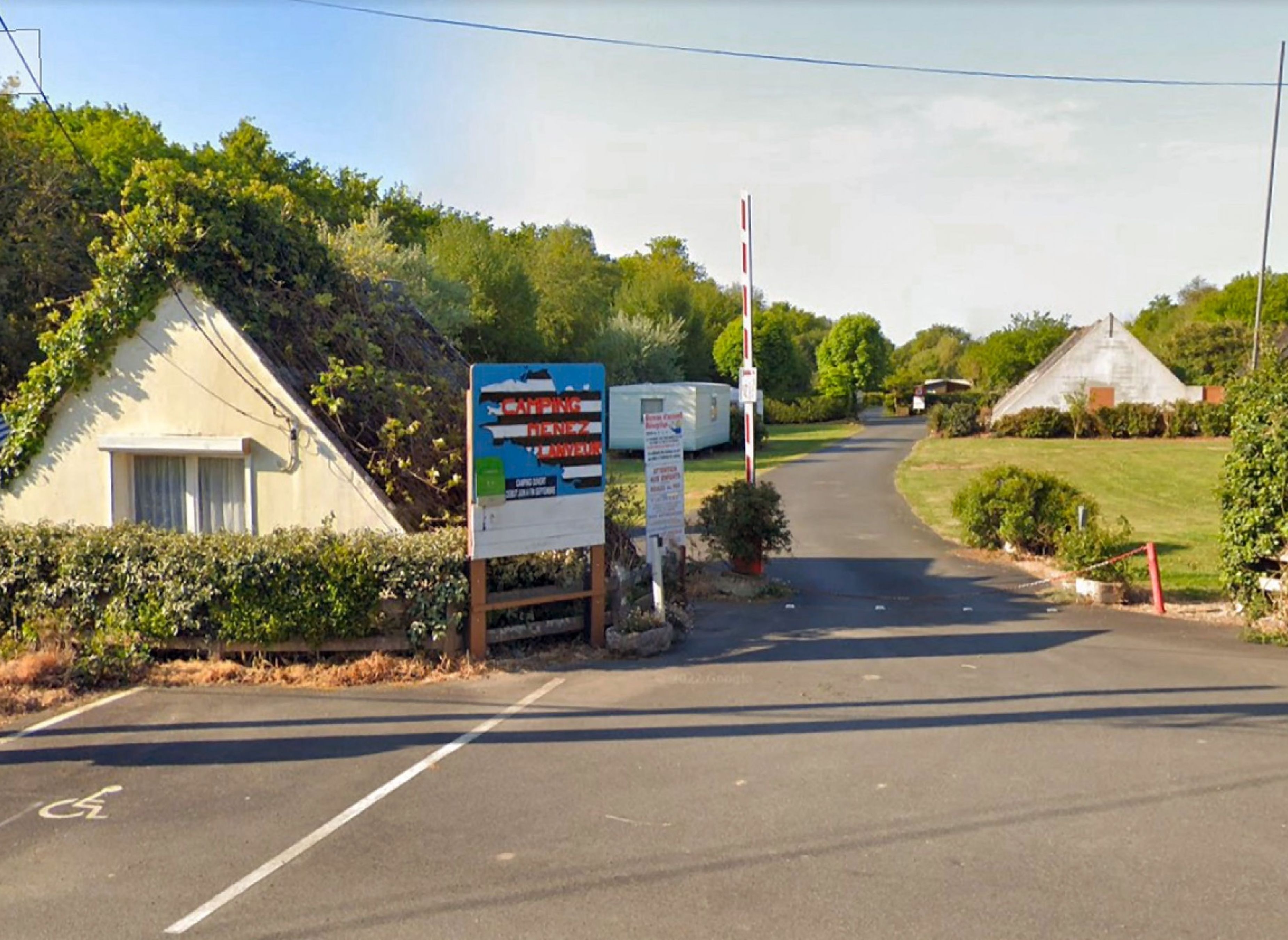 Camping Ménez Lanveur — Sítio de acampamento in Combrit / Bretagne