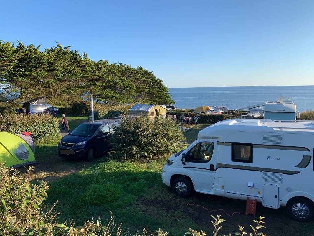 Camping-Plage Kersiny — Sítio de acampamento in Plouhinec