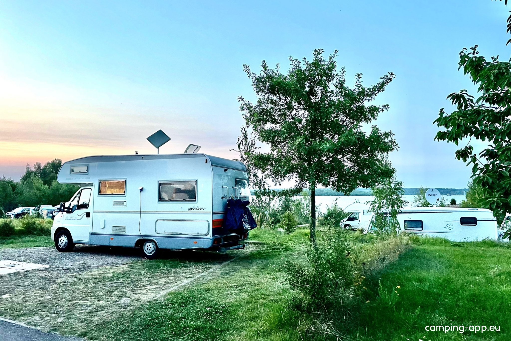 Stellplatz Lagovida Großpösna — Campingplatz in Großpösna