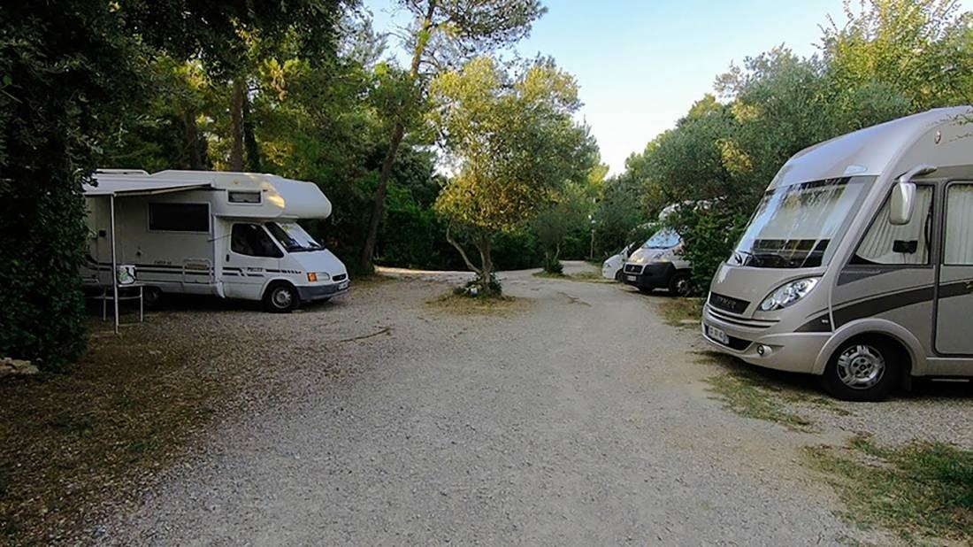 Camping Le Fondespierre *** — Camping in Castries / Occitanie