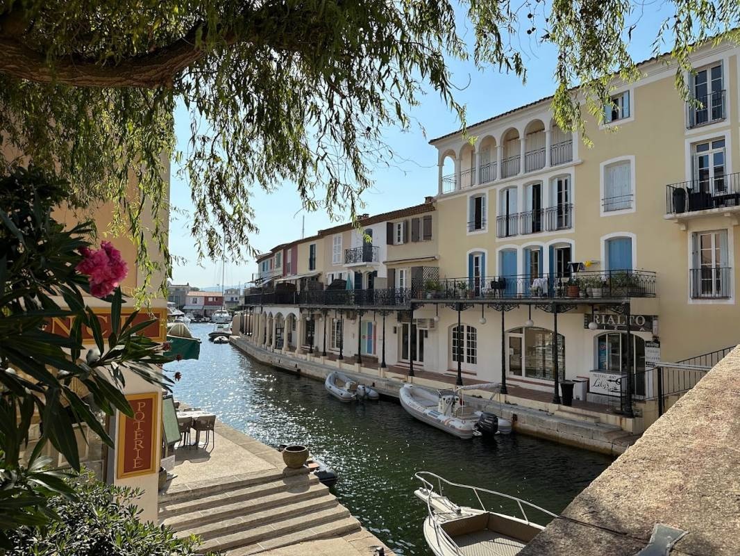 Holiday Marina Resort — Camping Site in Grimaud