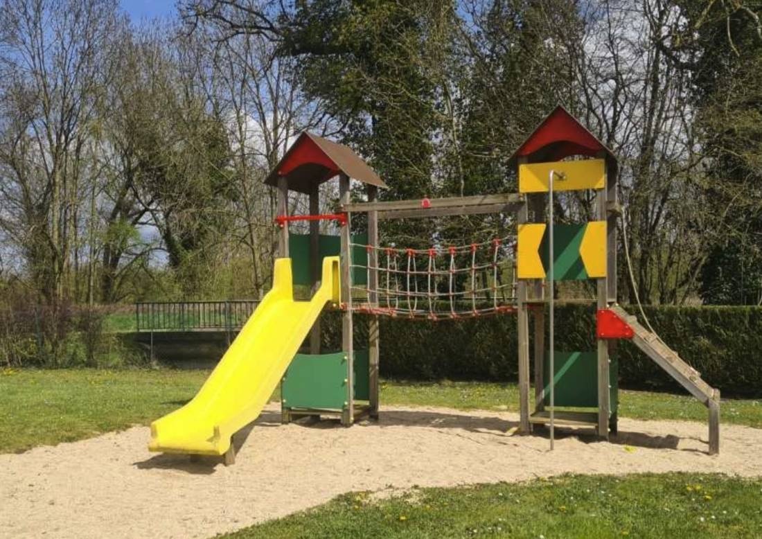 Camping Lac Vert Plage *** — Kemp in Doulcon