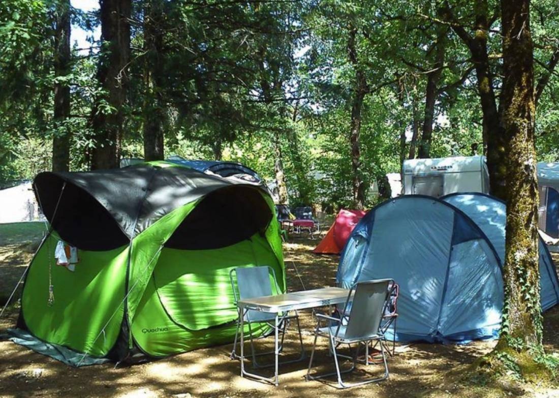 Camping La Ferme du Pelou ** — Sítio de acampamento in Tursac