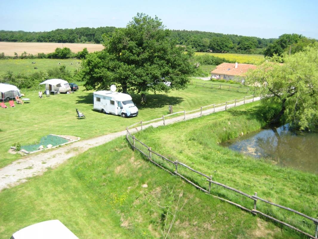 The naturist farm Oliverie — Camping Site in Saurais