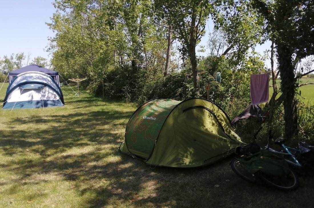 Camping La Loire Fleurie ** — Camping Site in Le Perrier