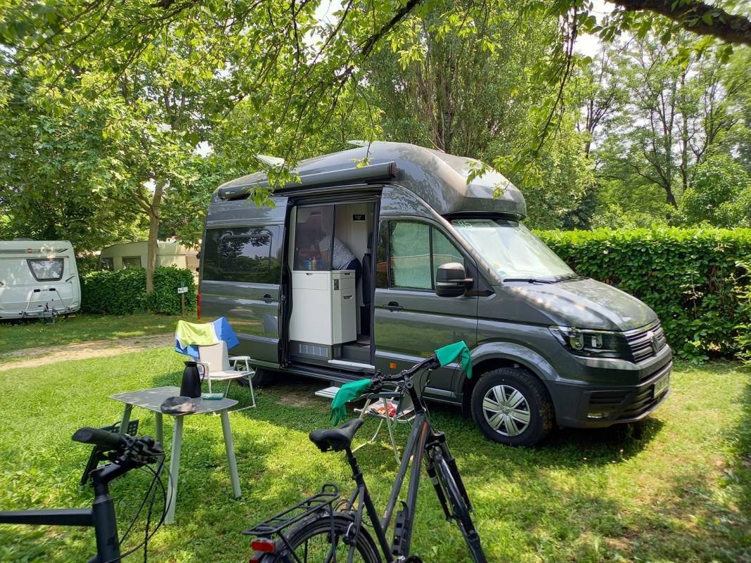 Camping de la Lône — Campingplats in Saint-Pierre-de-Bœuf / Auvergne-Rhône-Alpes