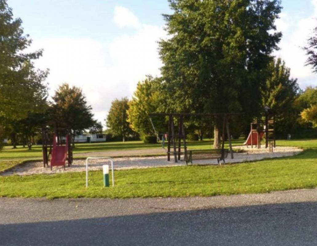 Camping Les Marguerites *** — Kamp yeri in Gamaches