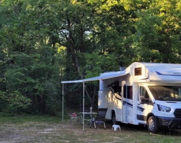 Club du Soleil de l'Essonne (Naturisten Camping)