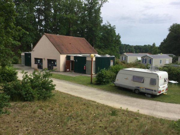 Camping La Chênaie