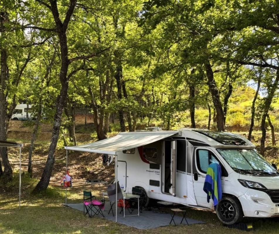 Tikayan Petit Ariane **** (Naturisten Camping) — Kamp yeri in Valensole