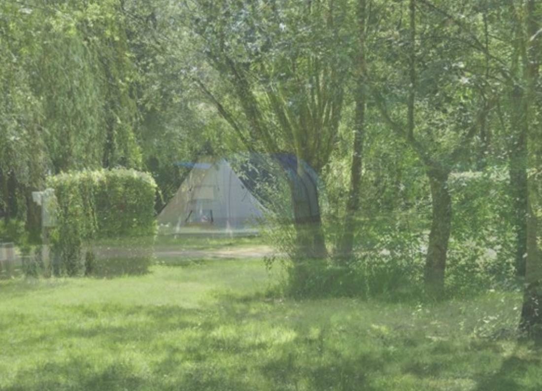 Camping La Clé des Champs ** — Kemp in Les Magnils-Reigniers