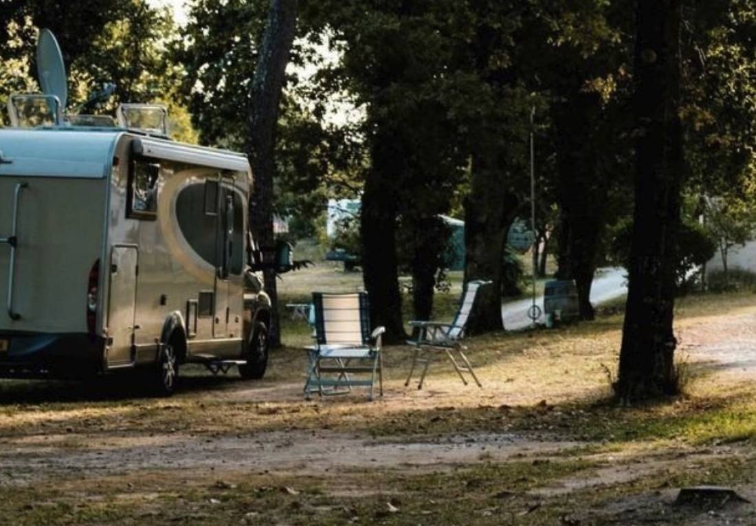 Camping Chez Gendron *** — Kemp in St. Palais de Blaye / Nouvelle-Aquitaine
