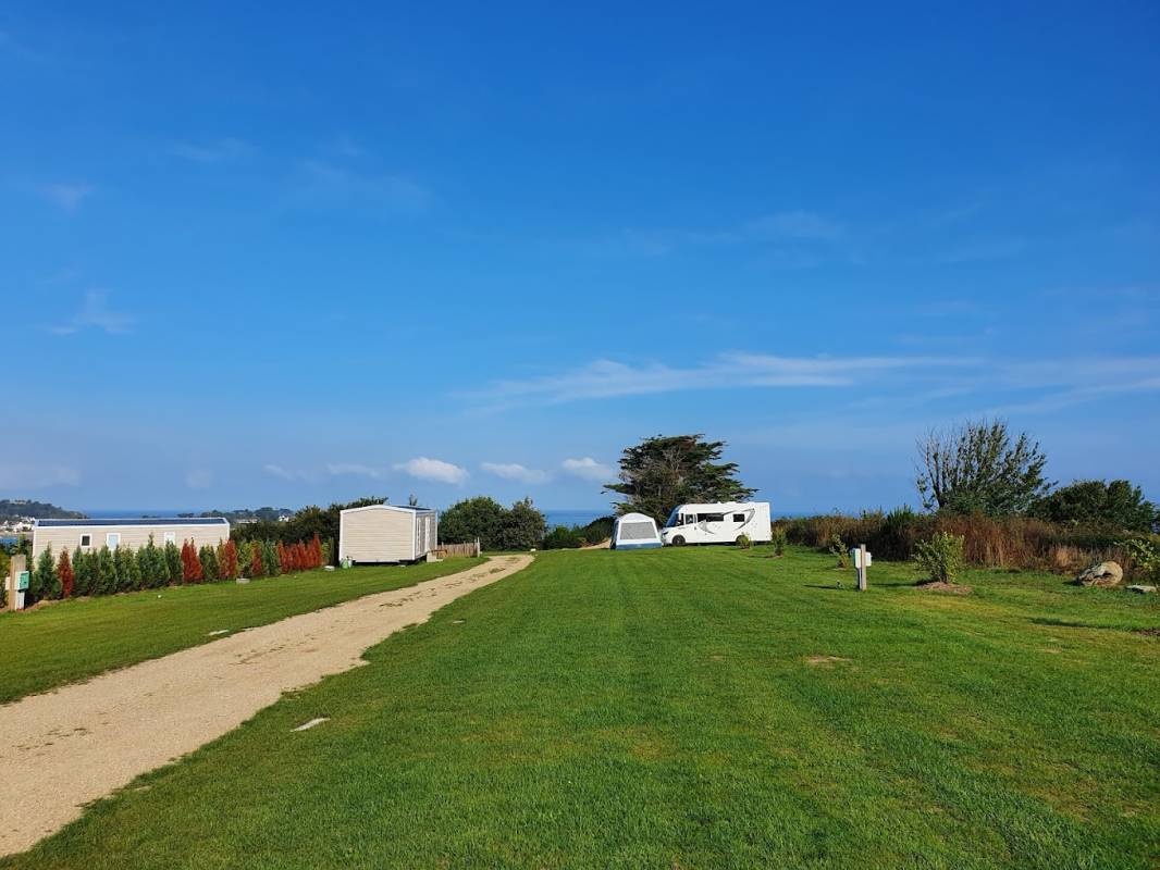 Camping de la Corniche — Camping in Plestin-les-Grèves / Bretagne