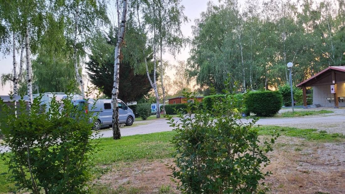 Camping de la Cornée du Der ** — Місце для кемпінгу in Sainte-Marie-du-Lac-Nuisement / Grand Est