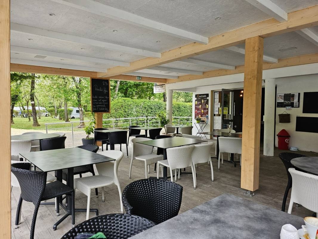 Campsite La Digue **** — Campingplats in Chauzon