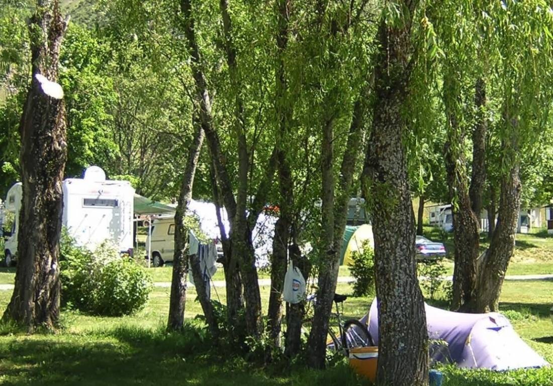 Camping Les Auches *** — Camping in Ancelle