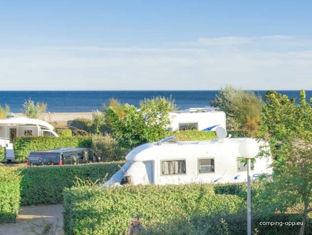 Camping LVL Les Ayguades **** — Kemping in Gruissan / Occitanie