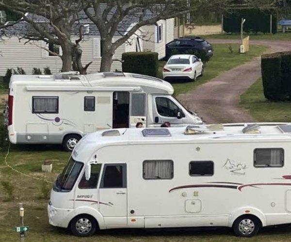 Camping Les Carolins ****