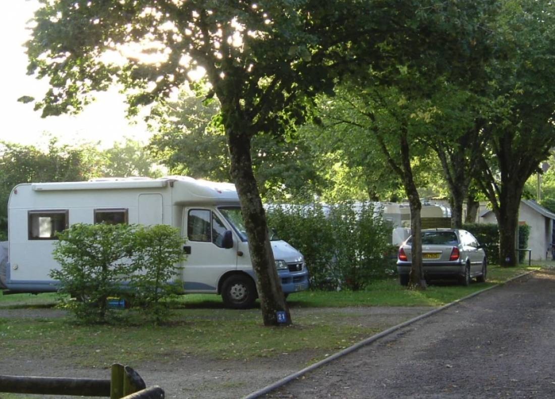 Camping Louis Rigoly ** — Camping in Châtillon-sur-Seine 