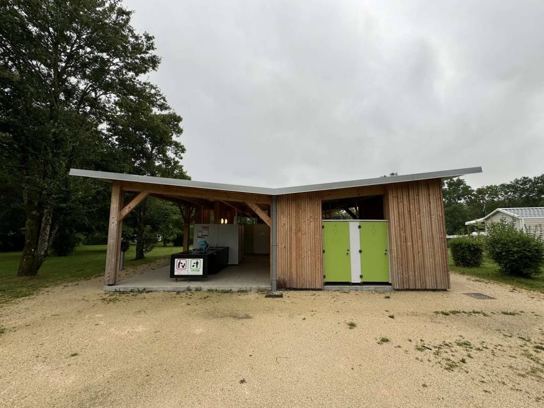 Camping d'Heudicourt — Kemp in Heudicourt-sous-les-Côtes / Grand Est