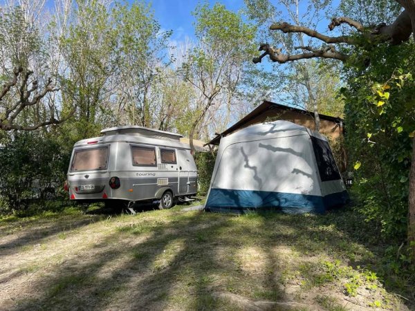 LODGES & NATURE Camping les 2 Rhône — Photo 6