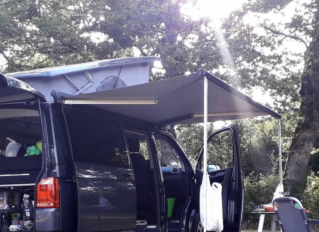 Camping Municipal Lussac-les-Églises — Kemp in Lussac-les-Églises