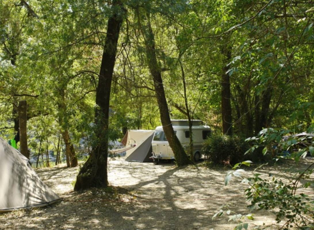 Camping Les Libellules — Camping in St. Gely-Cornillon 