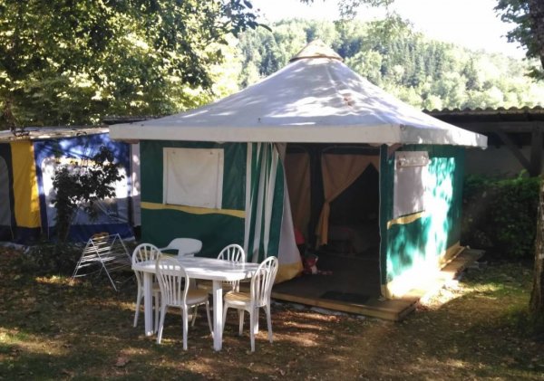 Camping Les Jardins de l'Abbaye ** — Photo 3